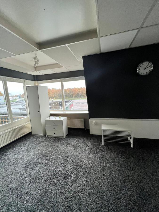 Rogat Hotel De Raket מראה חיצוני תמונה