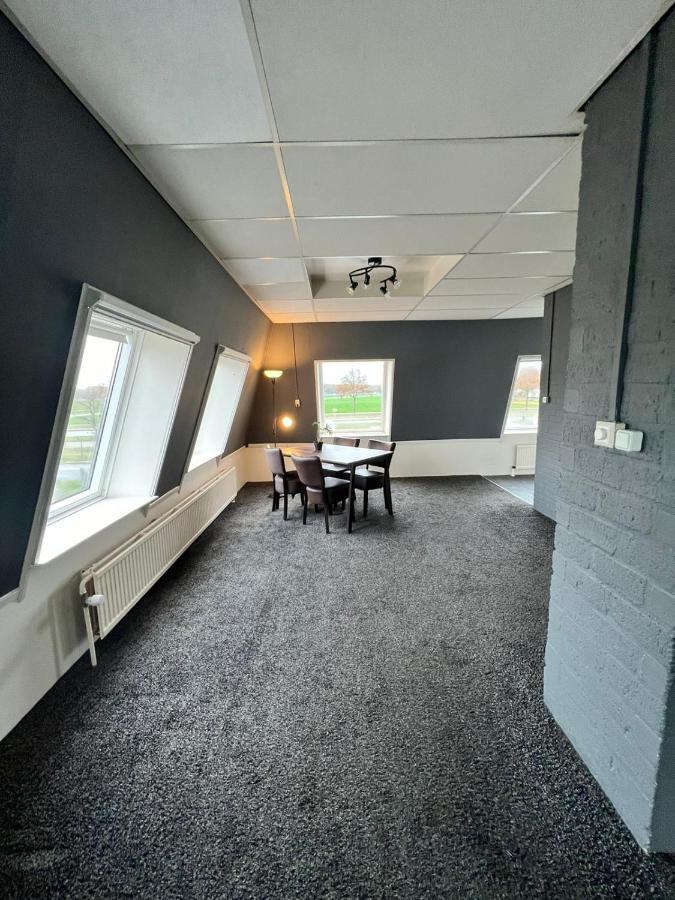 Rogat Hotel De Raket מראה חיצוני תמונה