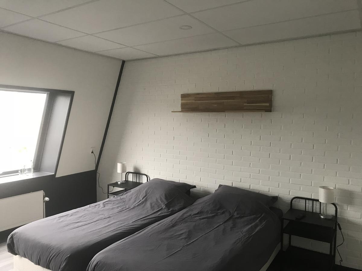 Rogat Hotel De Raket מראה חיצוני תמונה