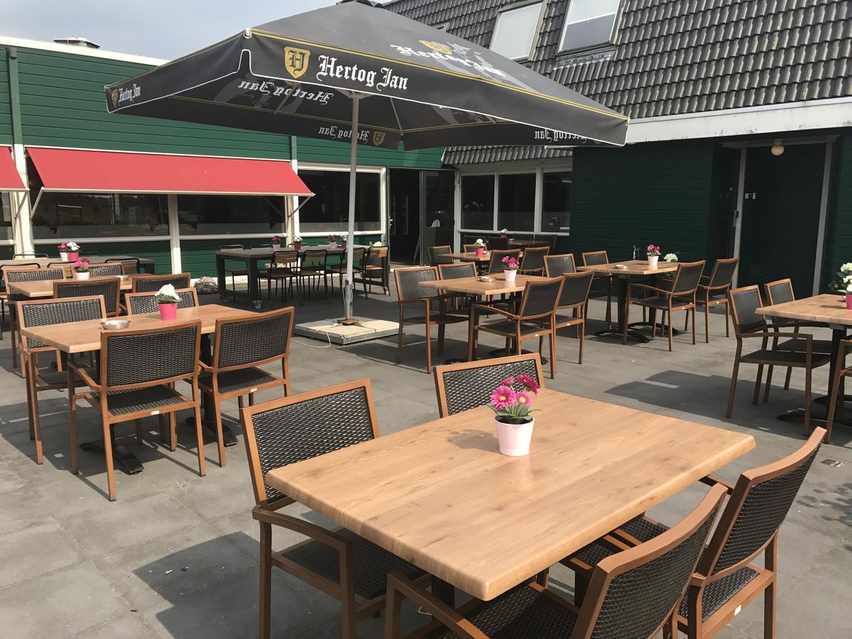 Rogat Hotel De Raket מראה חיצוני תמונה
